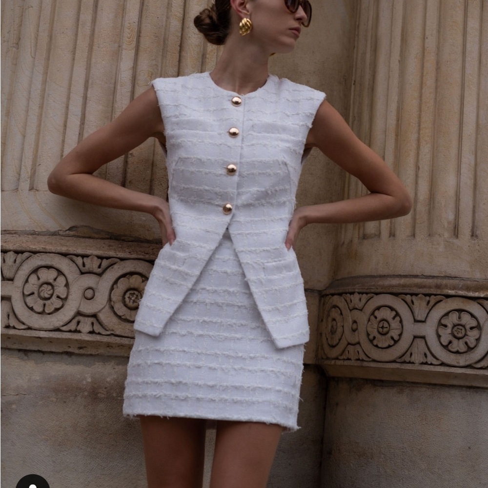 SET: Amanda Uprichard White Tweed Sleeveless Skirt Set